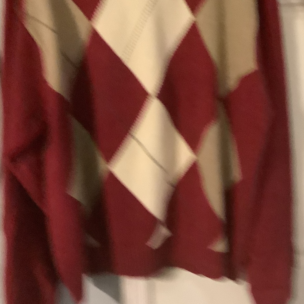 Geoffrey Beene Red and Cream Argyle golf Sweater, XXL - Picture 4 of 9